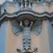 ...eleganti e imponenti figure alate